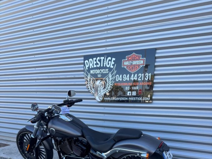 HARLEY-DAVIDSON SOFTAIL BREAKOUT 1690 4
