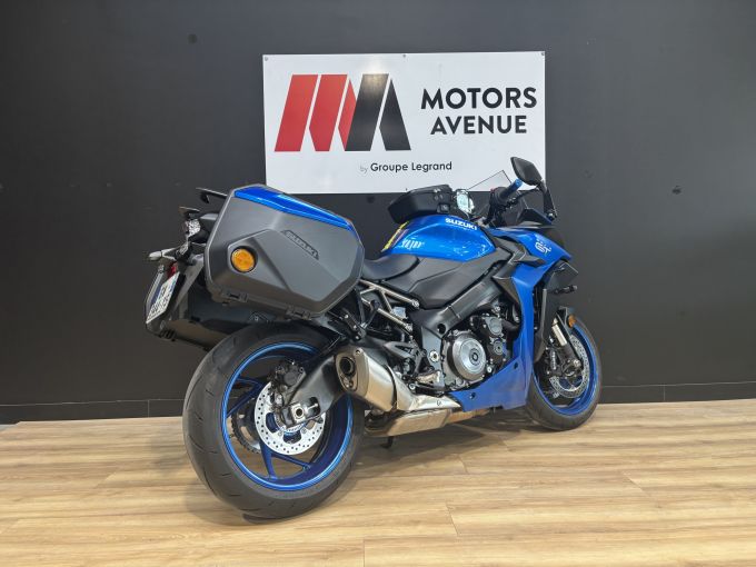 SUZUKI GSX-S 1000 GT 4