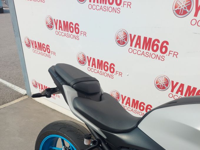 YAMAHA MT-07 (47.5CV) 4