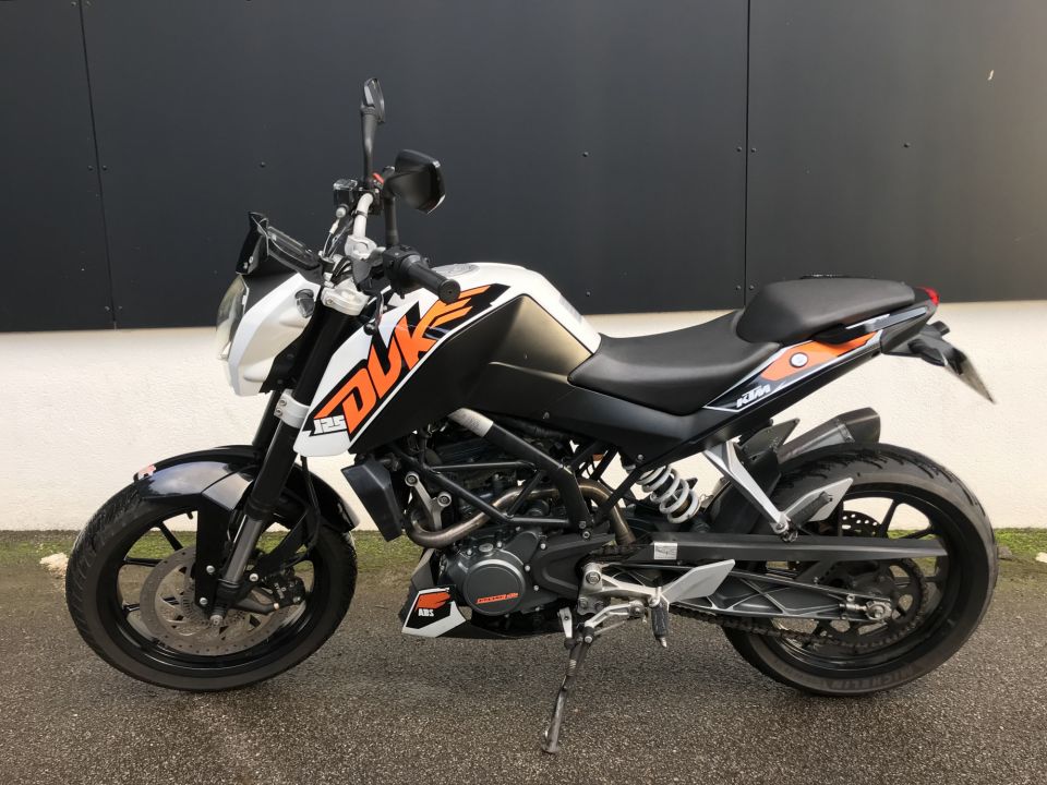 KTM 125 DUKE 4