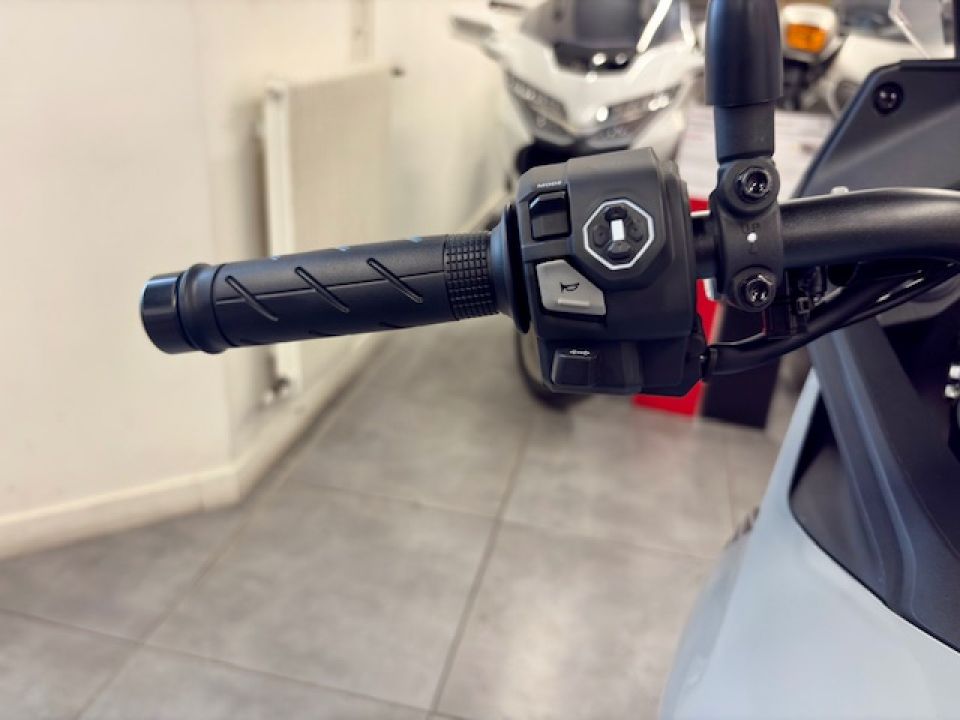 HONDA XL750 TRANSALP 4