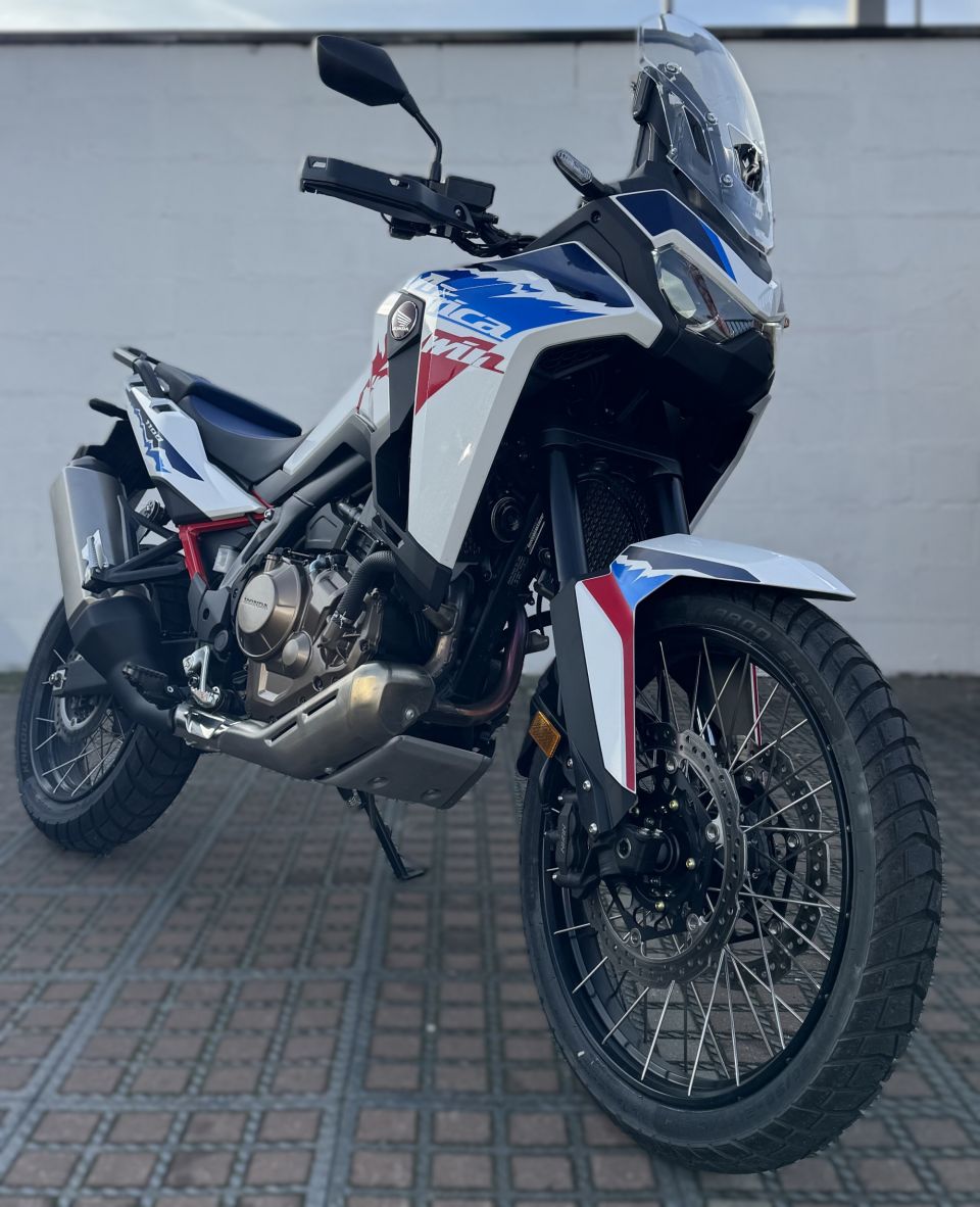 HONDA AFRICA TWIN CRF1000F STD HRC 4