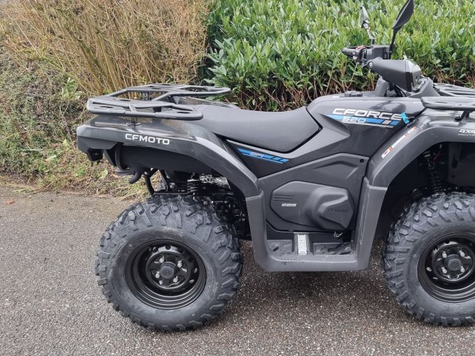 CF MOTO CFORCE 520 4