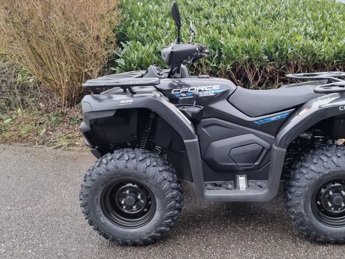 CF MOTO CFORCE 520 4