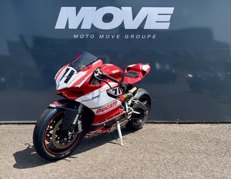 DUCATI PANIGALE 899 4