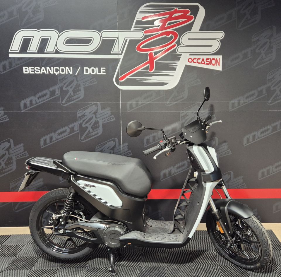 FANTIC ISSIMO CITY 4