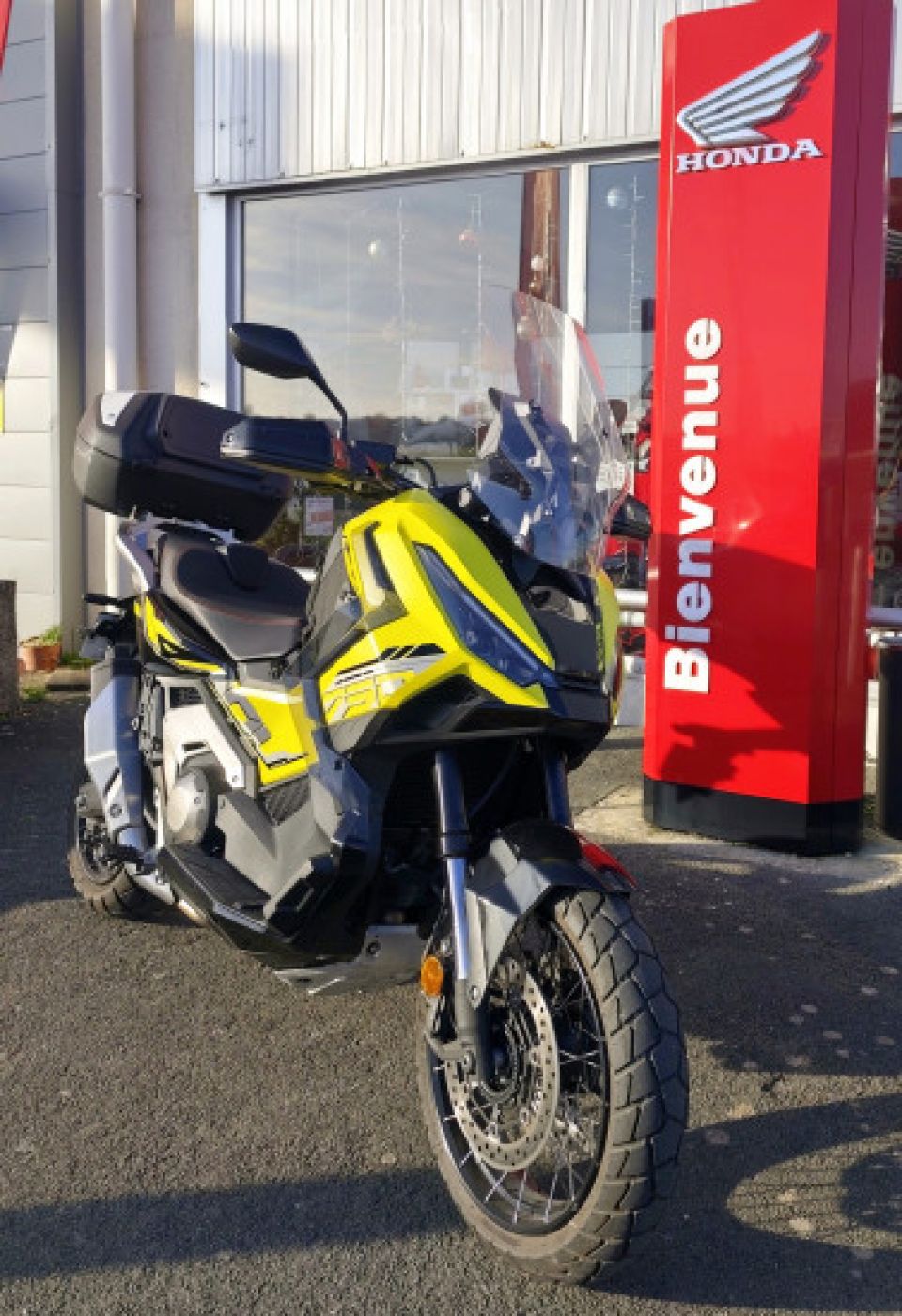 HONDA X-ADV 750 4