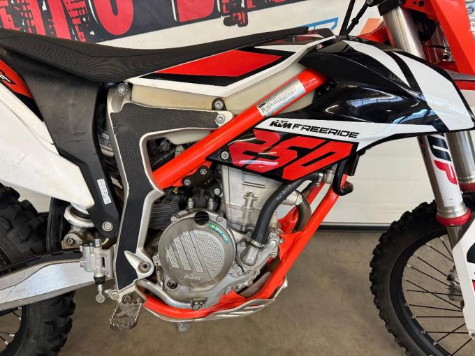 KTM FREERIDE 250 F 4