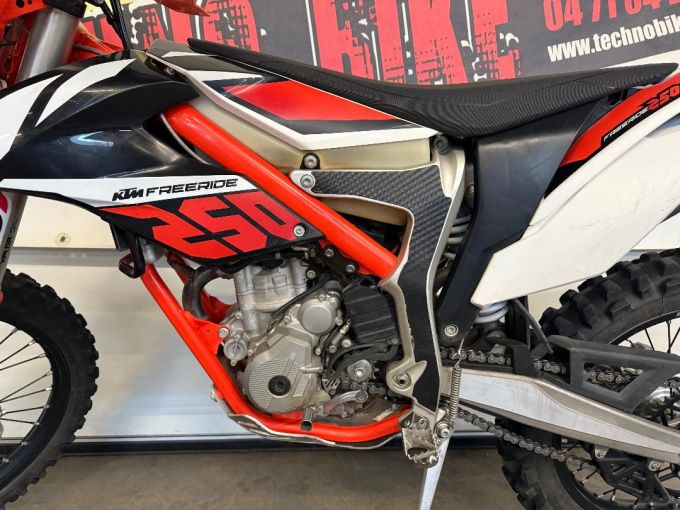 KTM FREERIDE 250 F 4