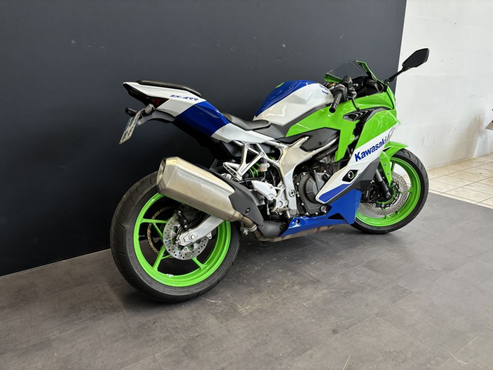 KAWASAKI ZX-4RR 4