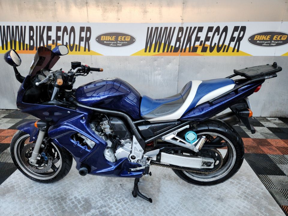 YAMAHA FZS FAZER 1000 4