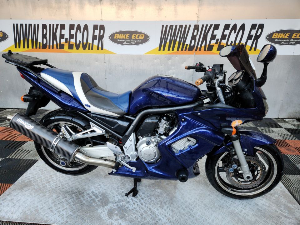 YAMAHA FZS FAZER 1000 4