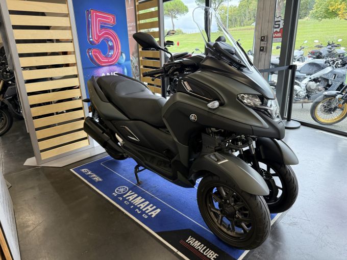 YAMAHA TRICITY 300 4