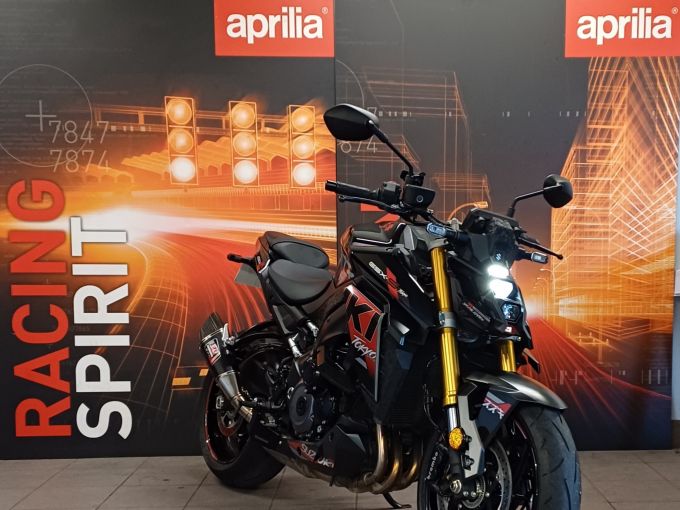 SUZUKI GSX-S 1000 4