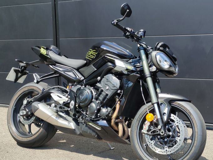 TRIUMPH STREET TRIPLE 765 RS 4