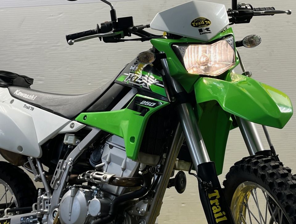 KAWASAKI KLX 250 4