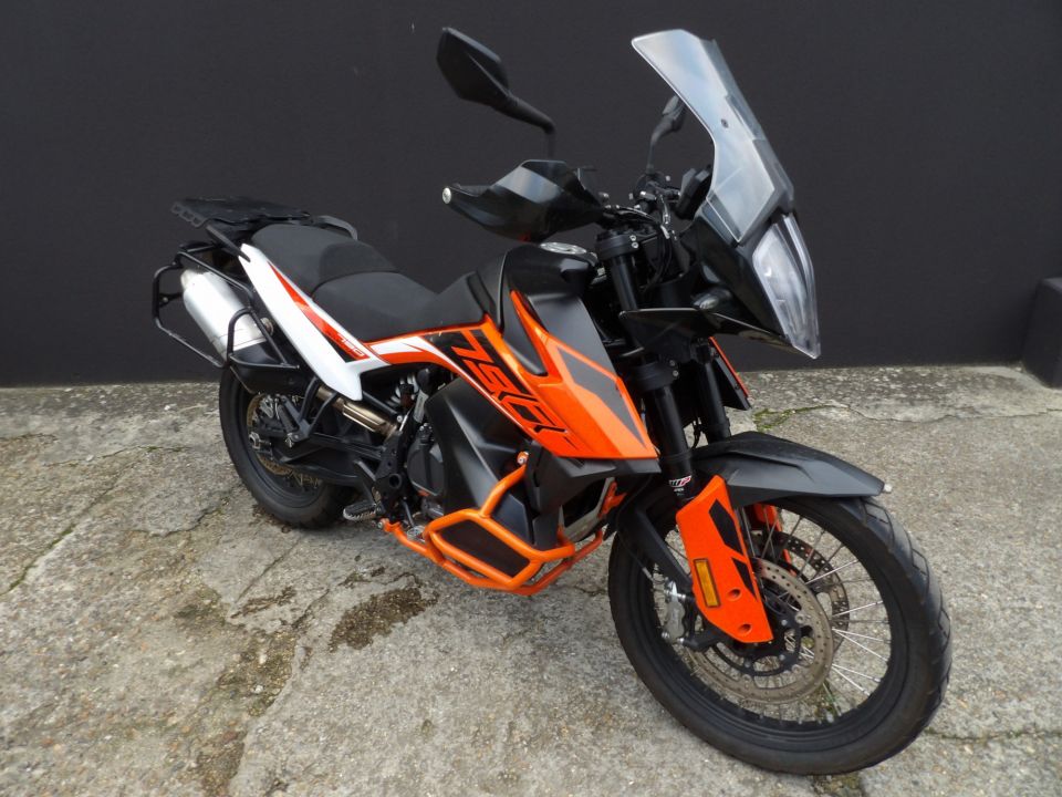 KTM 790 ADVENTURE 4