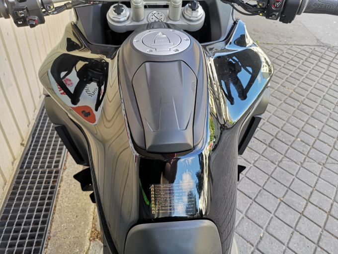 DUCATI MULTISTRADA V4 S 4