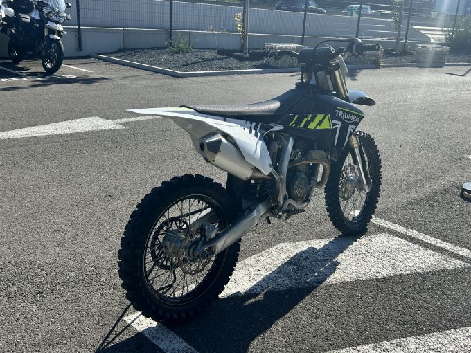 TRIUMPH TF 250-X 4