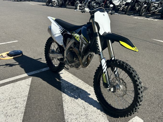 TRIUMPH TF 250-X 4