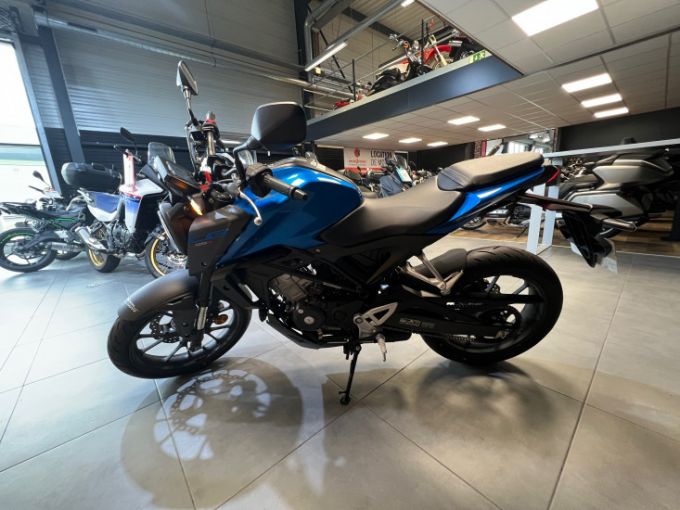 HONDA CB125R 4