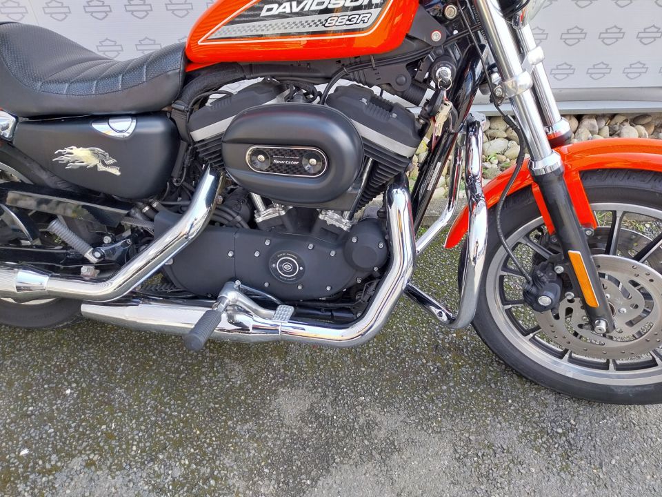 HARLEY-DAVIDSON SPORTSTER 883 4