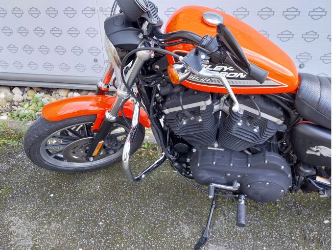 HARLEY-DAVIDSON SPORTSTER 883 4