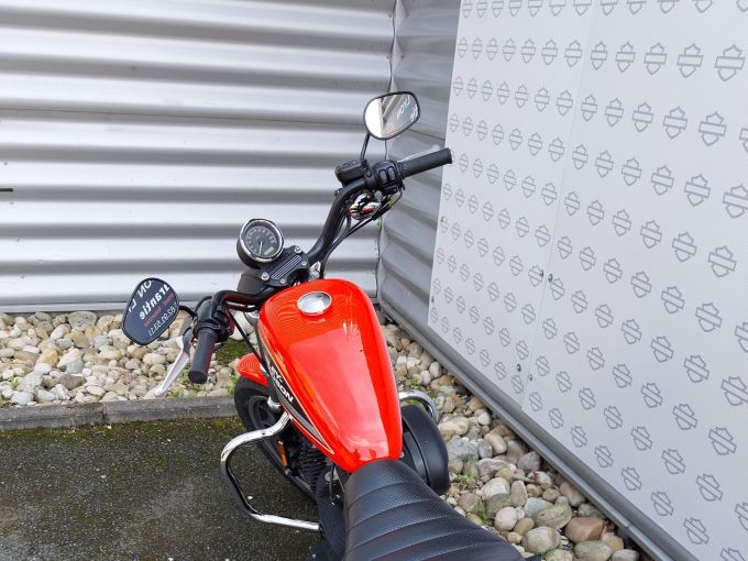 HARLEY-DAVIDSON SPORTSTER 883 4