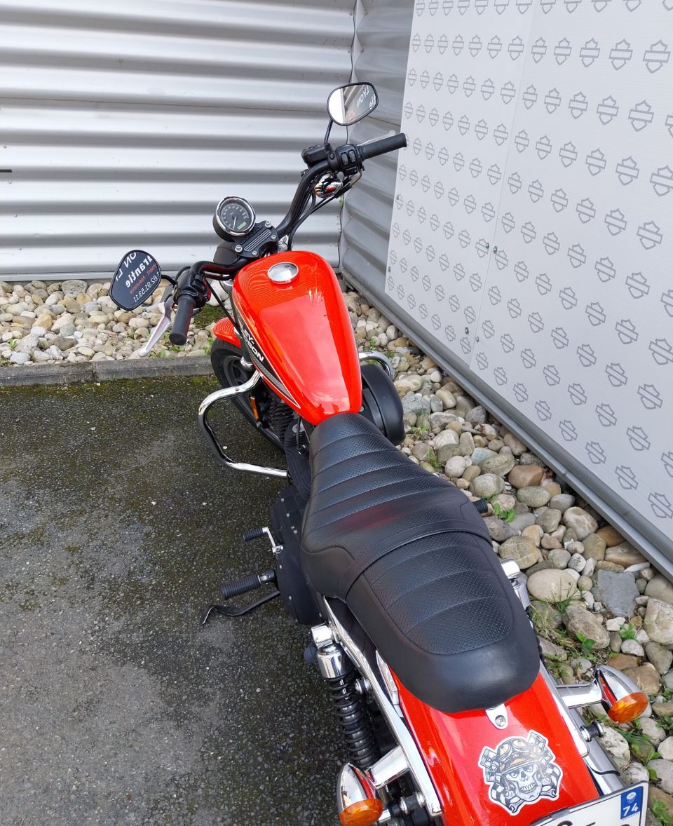 HARLEY-DAVIDSON SPORTSTER 883 4