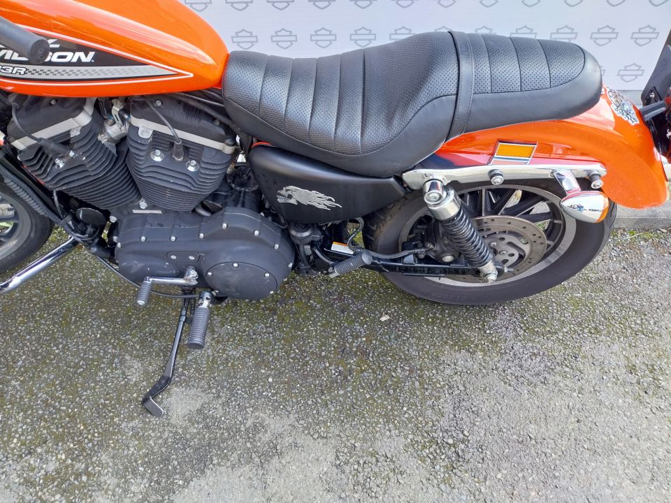 HARLEY-DAVIDSON SPORTSTER 883 4