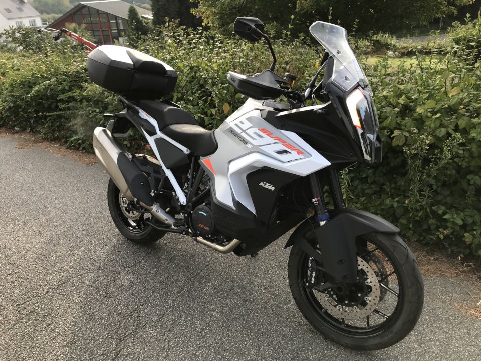 KTM 1290 SUPER ADVENTURE S 4