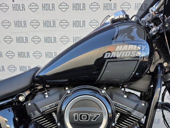 HARLEY-DAVIDSON SOFTAIL SPORT GLIDE 1745 4