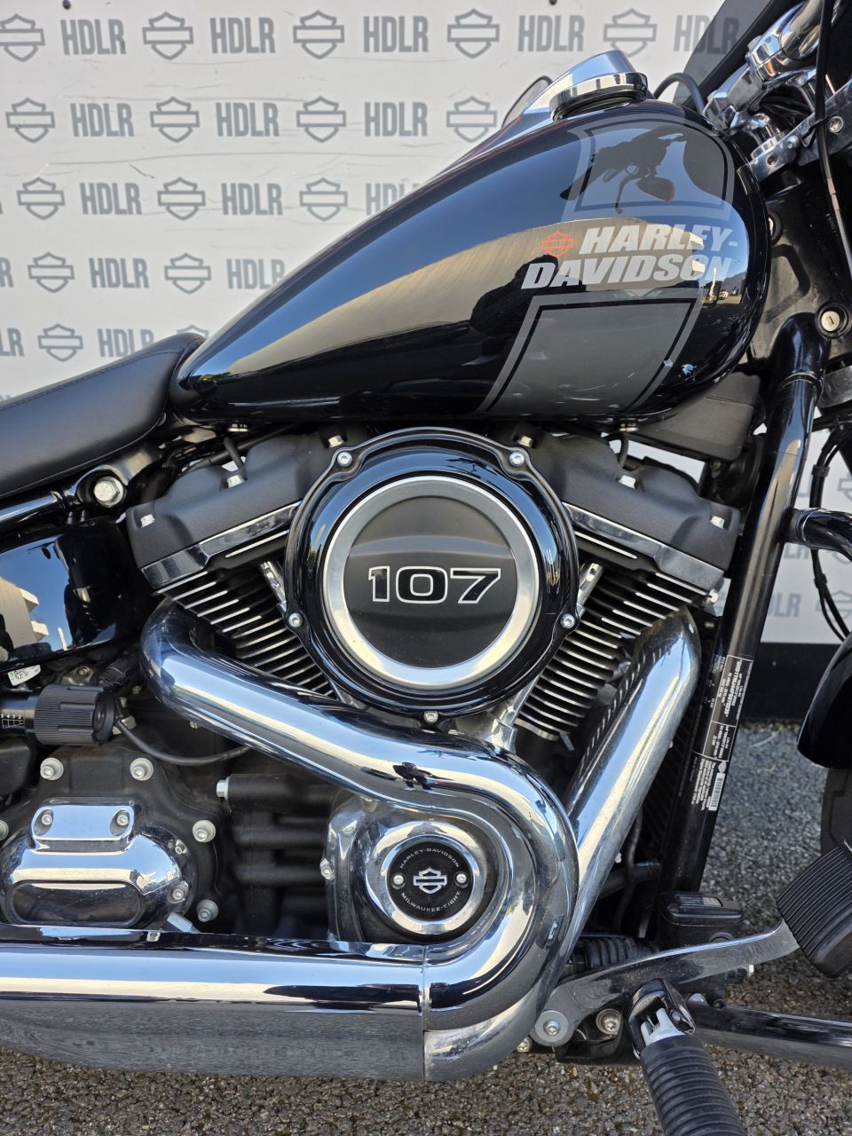 HARLEY-DAVIDSON SOFTAIL SPORT GLIDE 1745 4