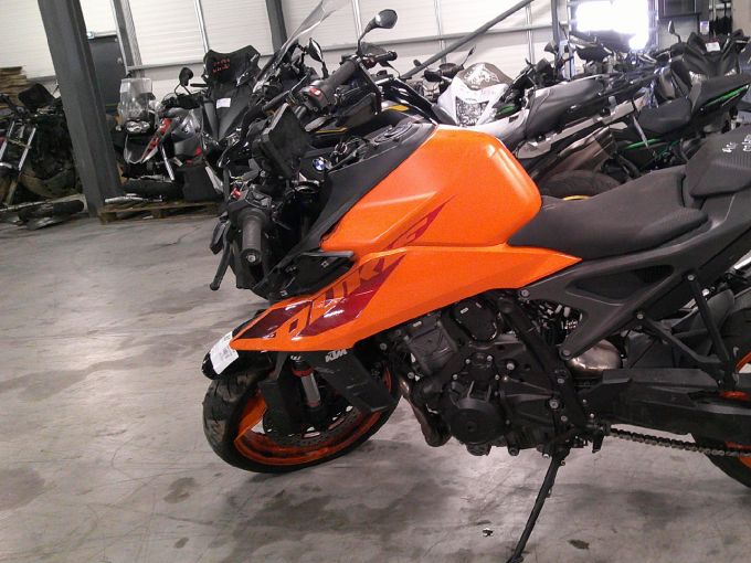 KTM 990 DUKE 4