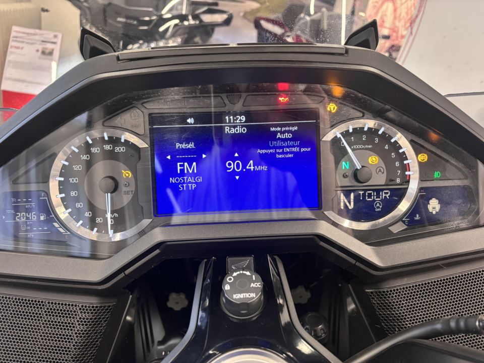 HONDA GL 1800 GOLDWING DCT 4