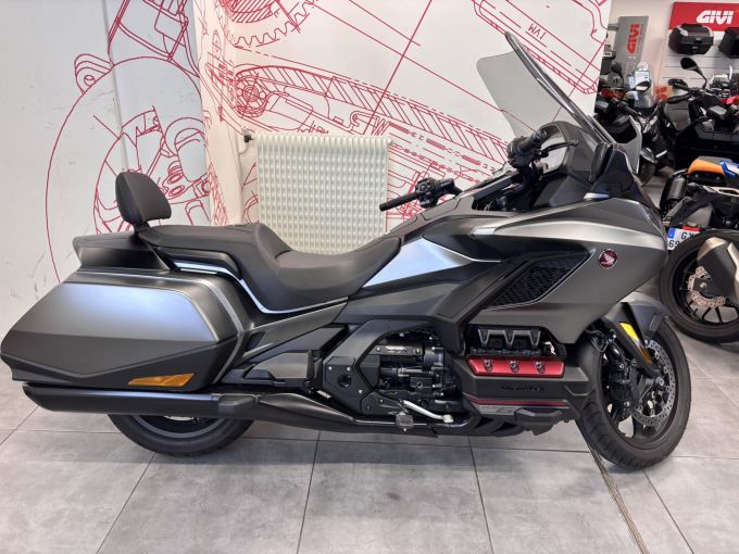 HONDA GL 1800 GOLDWING DCT 4