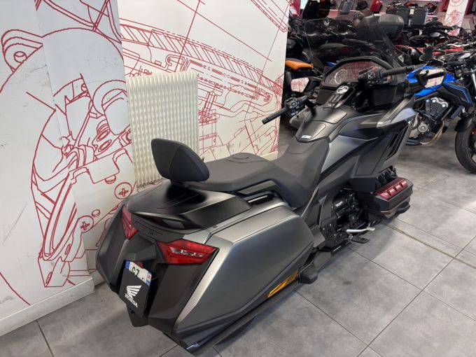 HONDA GL 1800 GOLDWING DCT 4