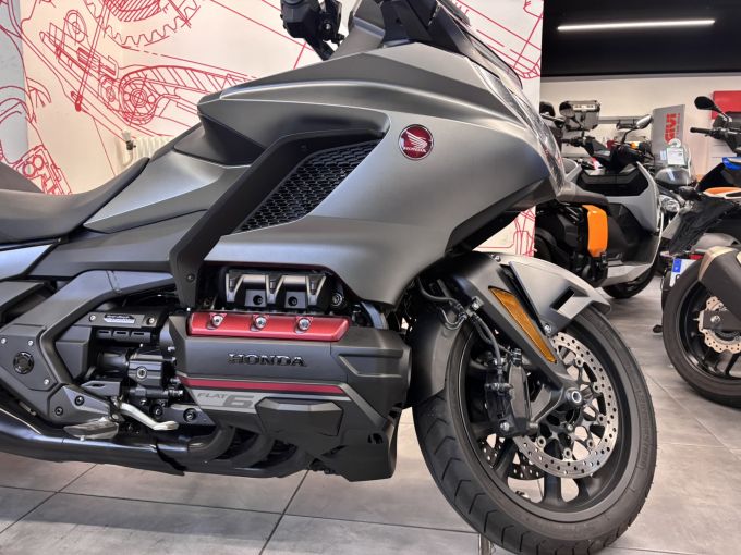 HONDA GL 1800 GOLDWING DCT 4