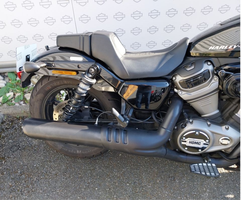 HARLEY-DAVIDSON SPORTSTER NIGHTSTER 975 4