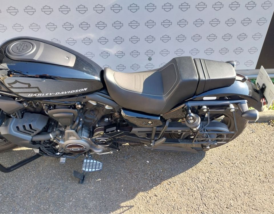 HARLEY-DAVIDSON SPORTSTER NIGHTSTER 975 4