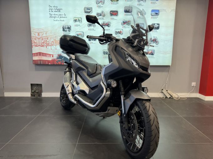 HONDA X-ADV 750 4