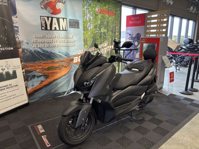 YAMAHA XMAX 125 4