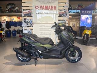 YAMAHA XMAX 125 TECH KAMO 2025 + KIT DECO DE DIRECTION GTIE 5 ANS 99€/MOIS* - 2025