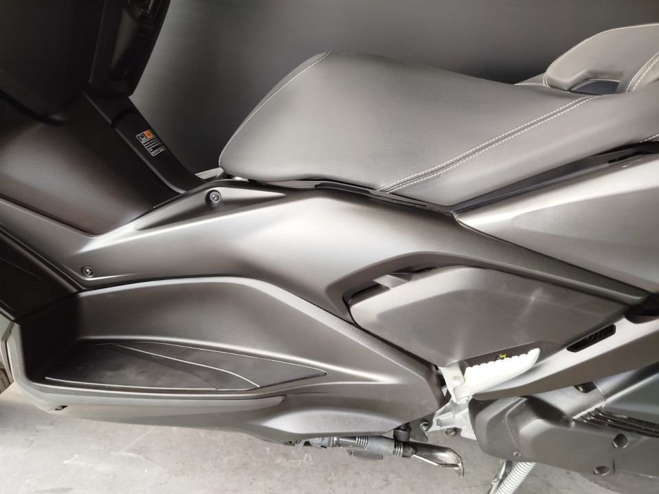 YAMAHA XMAX 125 4