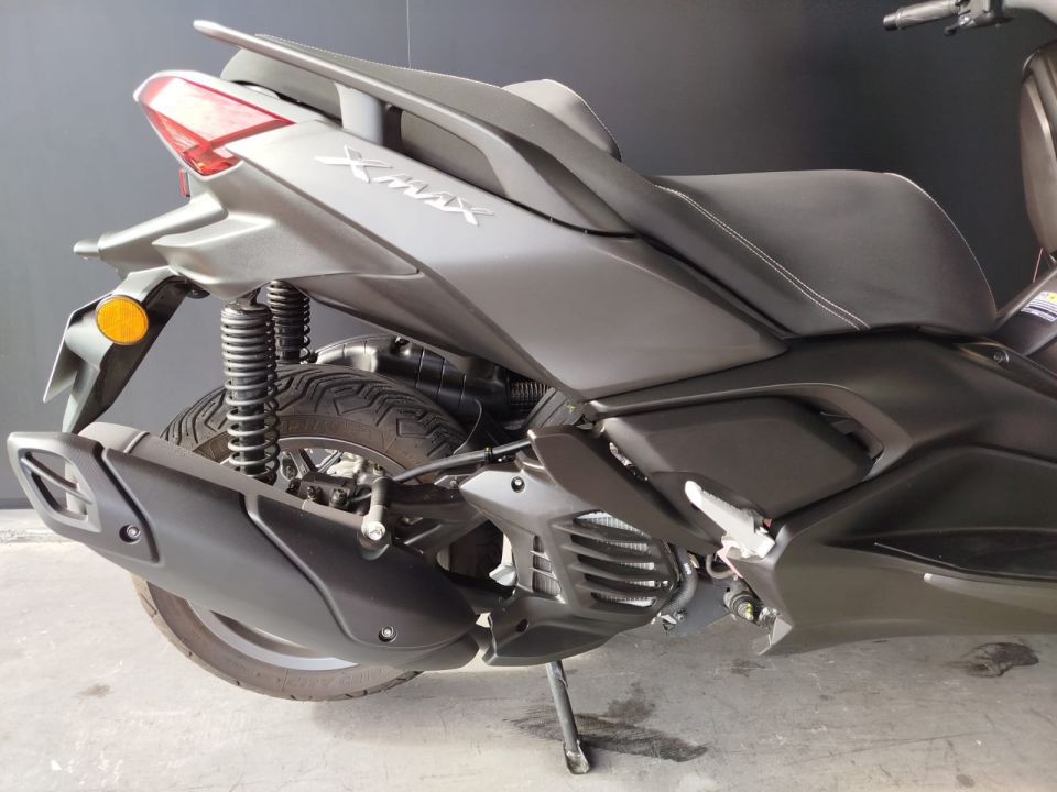 YAMAHA XMAX 125 4