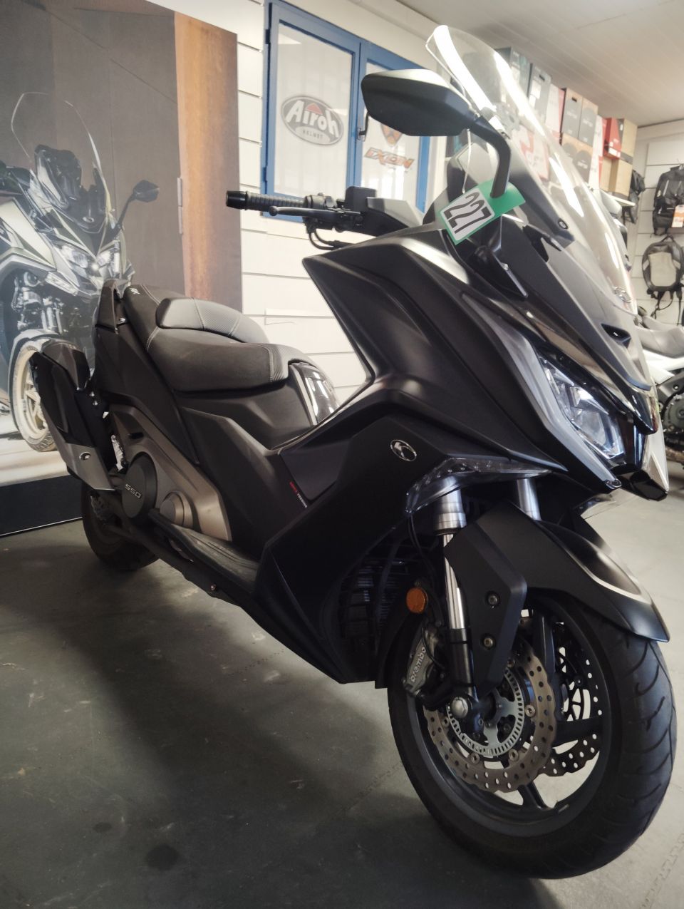 KYMCO AK 550 4