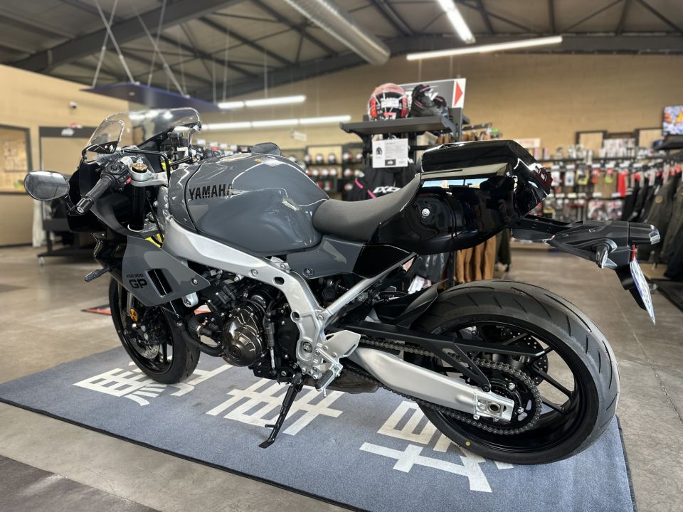 YAMAHA XSR 900 GP 35KW 4