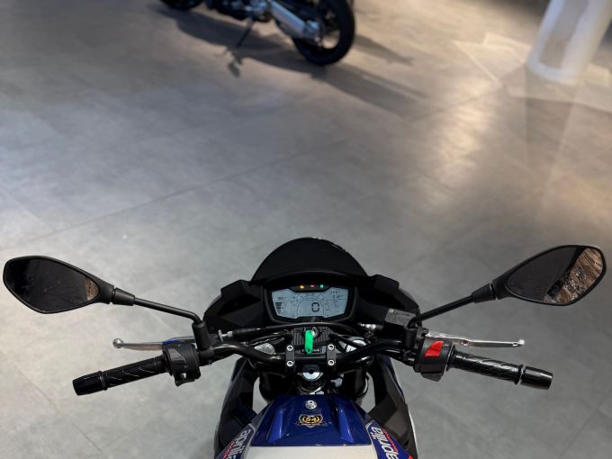 APRILIA TUONO 125 ABS 4