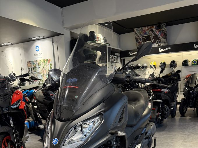 PIAGGIO MP3 300 HPE SPORT ABS ASR 4
