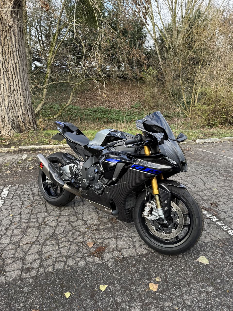 YAMAHA YZF 1000 R1 M 4